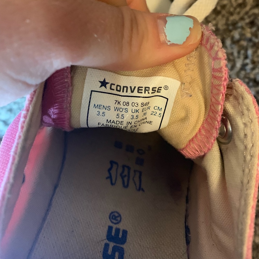Pink Converse 💕 - Picture 4 of 4